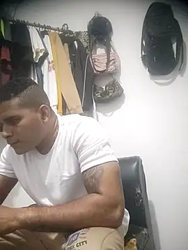 SaucyAffair0 online show from March 11, 2026, 1:10 am