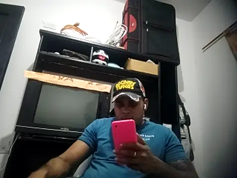 SaucyAffair0 online show from February 27, 2026, 2:12 am