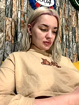 Snapshot of Sextazy chatting on November 21, 2025, 12:37 pm Sextazy online show from November 21, 2025, 12:37 pm