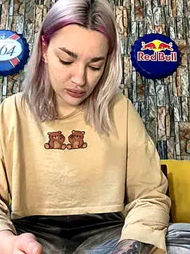 Snapshot of Sextazy chatting on December 14, 2025, 10:10 am Sextazy online show from December 14, 2025, 10:10 am