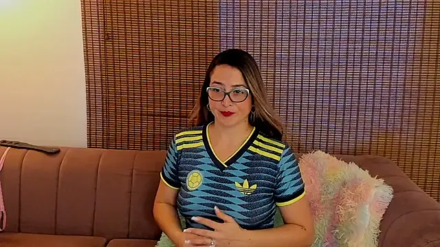 Snapshot of ariana_cross chatting on July 7, 2026, 12:52 pm ariana cross online show from July 7, 2026, 12:52 pm