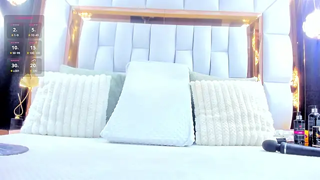 Snapshot of RileySweett chatting on October 30, 2025, 11:52 am RileySweett online show from October 30, 2025, 11:52 am