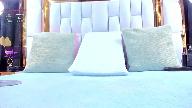 Snapshot of RileySweett chatting on November 29, 2025, 11:54 am RileySweett online show from November 29, 2025, 11:54 am