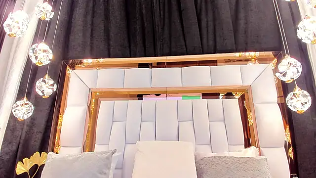 Snapshot of RileySweett chatting on March 17, 2025, 11:31 am RileySweett online show from March 17, 2025, 11:31 am