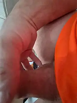 Snapshot of ced62000 chatting on September 15, 2025, 11:32 am ced62000 online show from September 15, 2025, 11:32 am