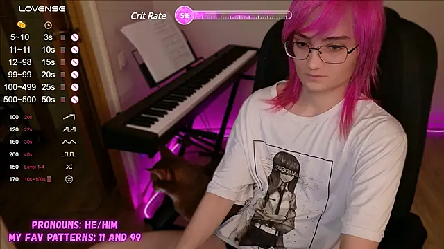 Snapshot of CuteYukiKun chatting on February 4, 2025, 10:45 pm CuteYukiKun online show from February 4, 2025, 10:45 pm