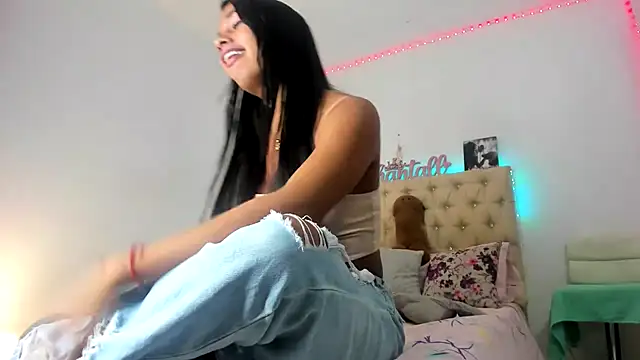 shantallhotxx online show from October 10, 2025, 1:50 am