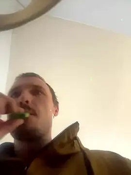 Snapshot of Tbone3390 chatting on January 10, 2026, 6:36 pm Tbone3390 online show from January 10, 2026, 6:36 pm