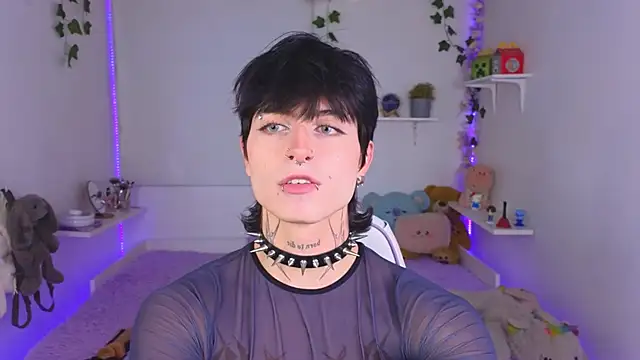 Baby Xian online show from November 27, 2025, 5:41 am