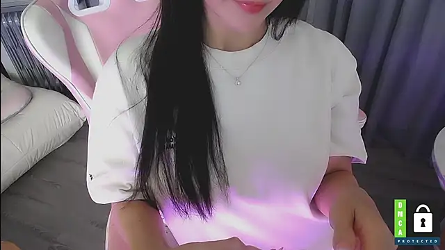 Snapshot of San___San chatting on January 5, 2026, 5:27 pm San San online show from January 5, 2026, 5:27 pm