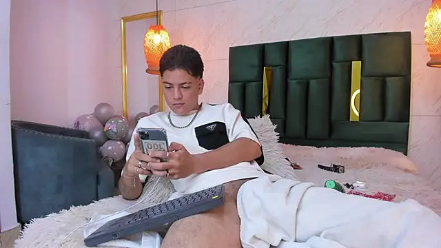 Levy Steve online show from October 16, 2025, 6:43 am