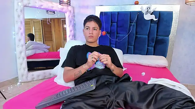 Levy Steve online show from November 3, 2025, 3:12 am