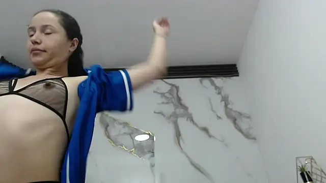 Lindsey8 online show from April 19, 2026, 11:44 am