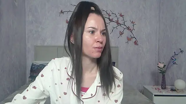 KaraCriegs online show from March 3, 2026, 6:26 pm