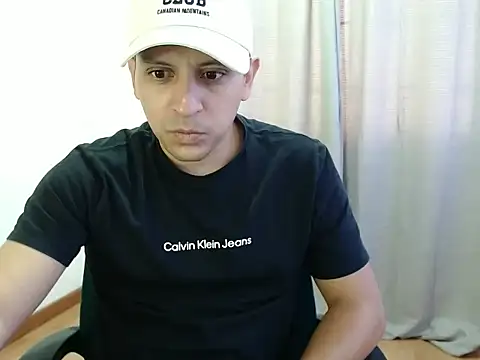 Snapshot of Bamban1419_ chatting on October 6, 2025, 3:02 pm Bamban1419  online show from October 6, 2025, 3:02 pm