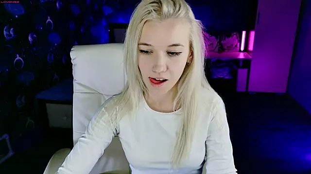 ShhhO O online show from September 8, 2025, 4:06 pm