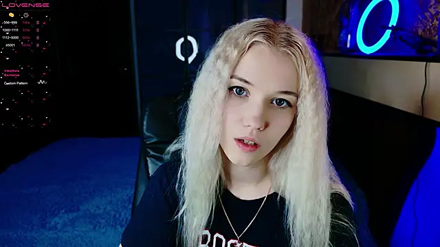 ShhhO O online show from February 27, 2025, 9:40 am