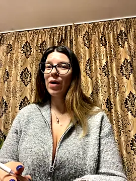 Snapshot of NadiraNoor chatting on November 23, 2025, 10:20 pm NadiraNoor online show from November 23, 2025, 10:20 pm