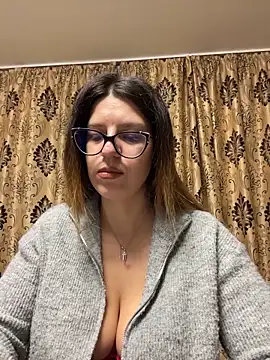 Snapshot of NadiraNoor chatting on November 25, 2025, 4:13 am NadiraNoor online show from November 25, 2025, 4:13 am