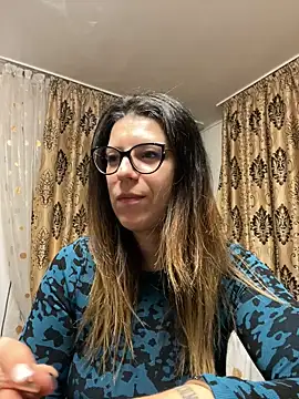 NadiraNoor online show from February 1, 2026, 12:20 am