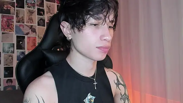 Snapshot of liamelf chatting on December 19, 2024, 6:23 am liamelf online show from December 19, 2024, 6:23 am