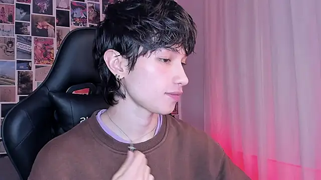 Snapshot of liamelf chatting on January 25, 2025, 7:49 am liamelf online show from January 25, 2025, 7:49 am