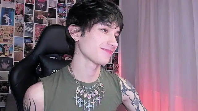 Snapshot of liamelf chatting on March 5, 2025, 4:24 am liamelf online show from March 5, 2025, 4:24 am