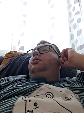 Javier bear online show from February 7, 2026, 10:01 am