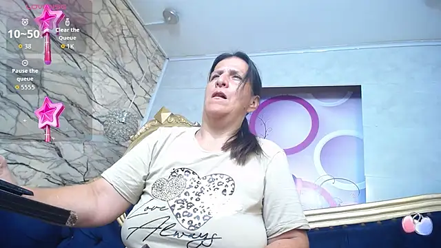 Snapshot of karito_mature17 chatting on October 31, 2025, 11:18 am karito mature17 online show from October 31, 2025, 11:18 am