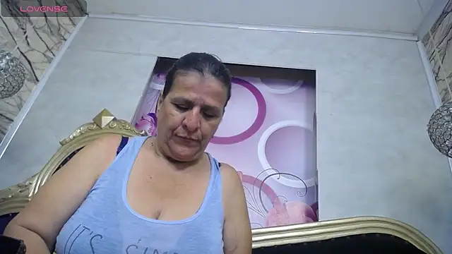 Snapshot of karito_mature17 chatting on May 6, 2026, 11:14 am karito mature17 online show from May 6, 2026, 11:14 am