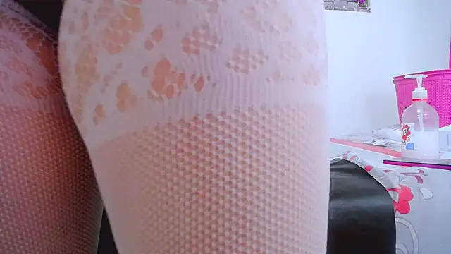 Snapshot of MaidenGame chatting on October 10, 2025, 5:14 pm MaidenGame online show from October 10, 2025, 5:14 pm