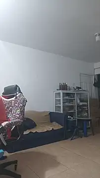 Snapshot of ElferXXX chatting on April 15, 2026, 2:17 am ElferXXX online show from April 15, 2026, 2:17 am