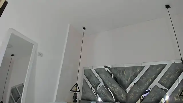 Snapshot of victoria_cooper3 chatting on December 5, 2025, 10:03 am victoria cooper3 online show from December 5, 2025, 10:03 am