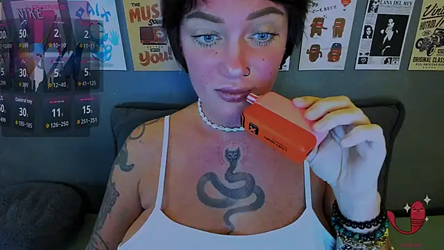 EllieOz online show from June 16, 2026, 5:24 pm