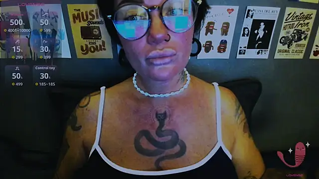 EllieOz online show from May 6, 2026, 7:18 pm