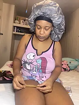 Snapshot of Galaxybabe23 chatting on September 29, 2025, 2:40 am Galaxybabe23 online show from September 29, 2025, 2:40 am