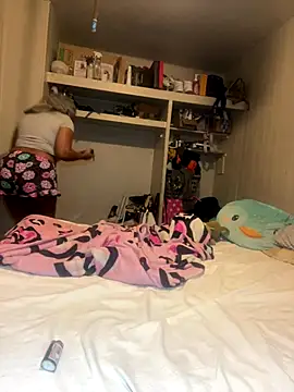 Snapshot of Galaxybabe23 chatting on September 24, 2025, 5:03 am Galaxybabe23 online show from September 24, 2025, 5:03 am