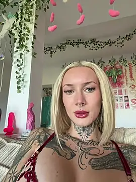 Stella-Kink online show from July 22, 2026, 7:10 am