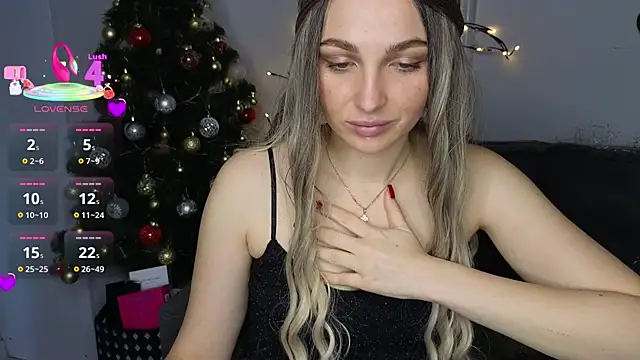 Snapshot of Yoda21 chatting on December 21, 2025, 10:50 am Yoda21 online show from December 21, 2025, 10:50 am