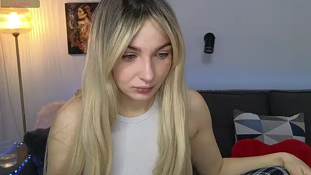 Snapshot of Yoda21 chatting on February 8, 2026, 10:57 am Yoda21 online show from February 8, 2026, 10:57 am