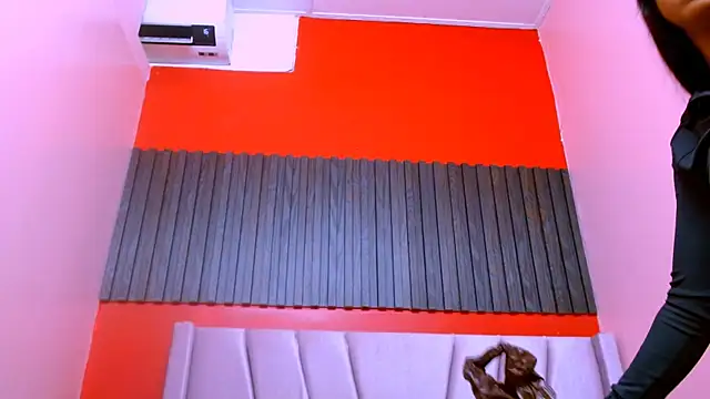 Snapshot of VeronicaRobles chatting on March 4, 2026, 6:48 pm VeronicaRobles online show from March 4, 2026, 6:48 pm