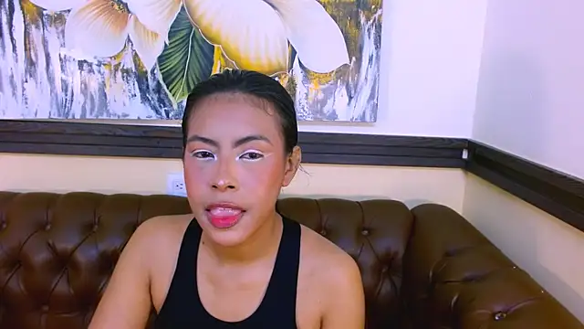 VeronicaRobles online show from November 18, 2025, 7:06 pm