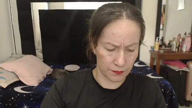 Snapshot of CATRINA-83 chatting on October 10, 2025, 11:49 pm CATRINA-83 online show from October 10, 2025, 11:49 pm