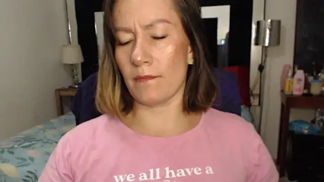 CATRINA-83 online show from April 9, 2026, 9:43 pm