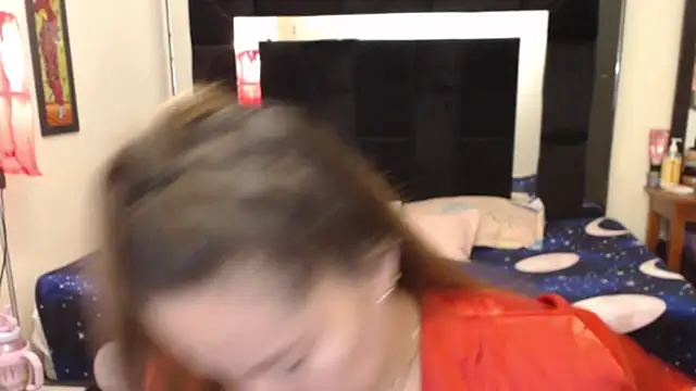 Snapshot of CATRINA-83 chatting on October 5, 2025, 1:46 pm CATRINA-83 online show from October 5, 2025, 1:46 pm