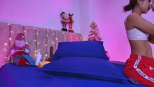 arl chloee online show from December 3, 2025, 3:07 am