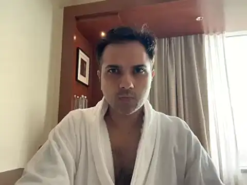 Snapshot of immog727 chatting on December 28, 2024, 7:44 am immog727 online show from December 28, 2024, 7:44 am