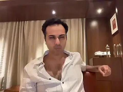 Snapshot of immog727 chatting on January 21, 2025, 4:48 pm immog727 online show from January 21, 2025, 4:48 pm