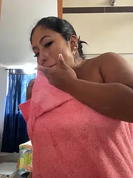 Snapshot of emmyjhonson07 chatting on February 21, 2025, 3:32 pm emmyjhonson07 online show from February 21, 2025, 3:32 pm