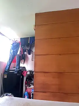 Snapshot of emmyjhonson07 chatting on October 21, 2025, 3:22 pm emmyjhonson07 online show from October 21, 2025, 3:22 pm